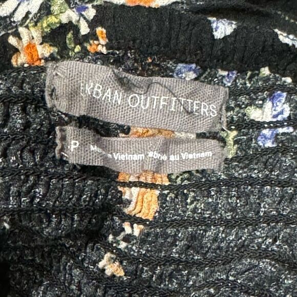 Urban Outfitters Rosalind Puff Sleeve Top Women’s Small - Picture 3 of 4